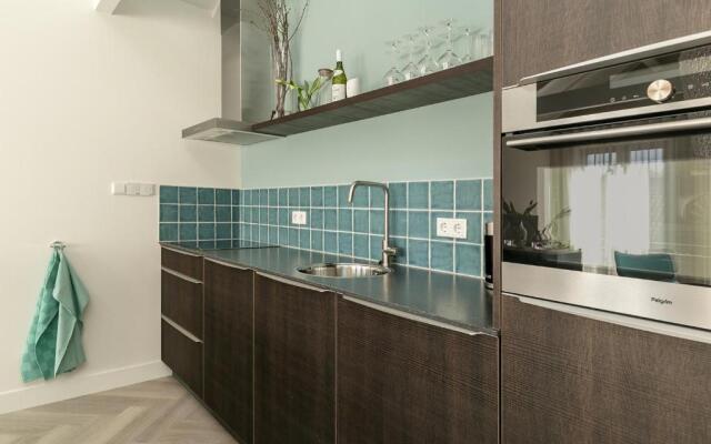 DRL45 Luxury apartment in the heart of Domburg