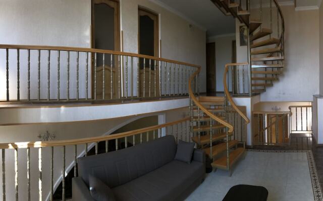 Bajo Guest House