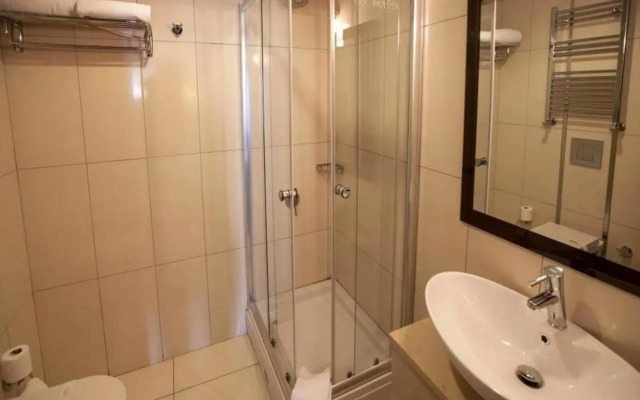 Safir Hotel
