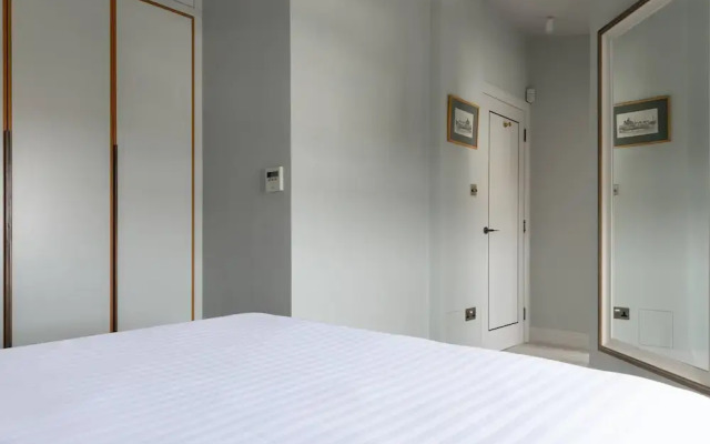 Cornwall Gardens Xxiii by Onefinestay
