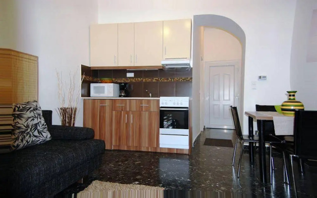 Belváros Apartmanház Sopron