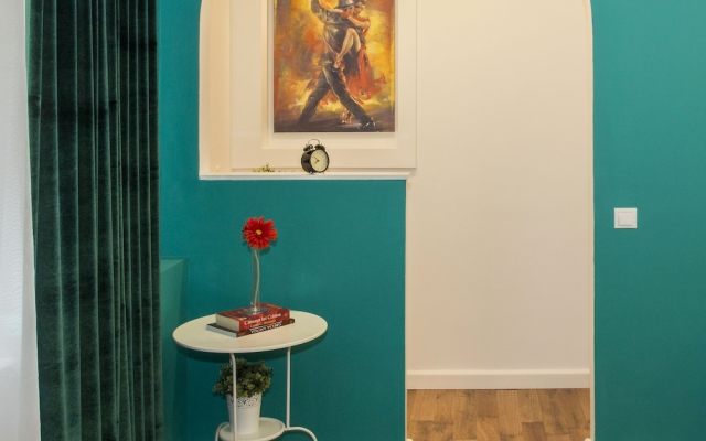 Old Town Studio by MRG