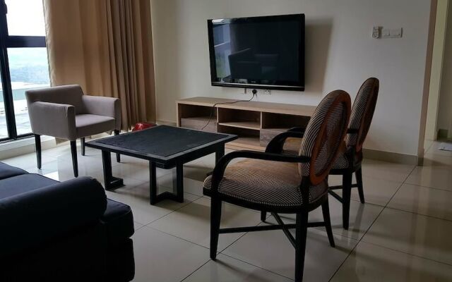 Alyssa Conezion Suite