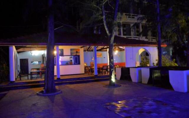 Tsunami Beach Hotel