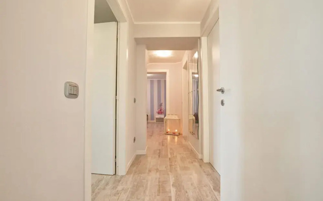 Bilocale con piscina Manerba del Garda