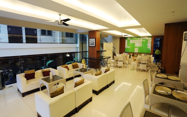Pyrenees Jogja Hotel