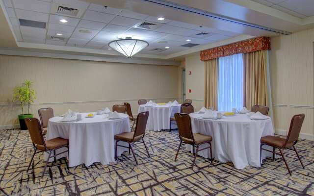 Hilton Garden Inn Norwalk