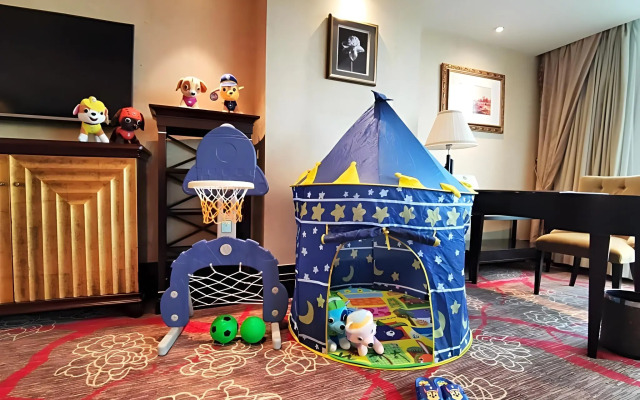 Royal Mediterranean Hotel