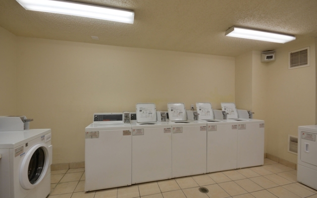 InTown Suites Extended Stay Select Houston TX - Brookhollow