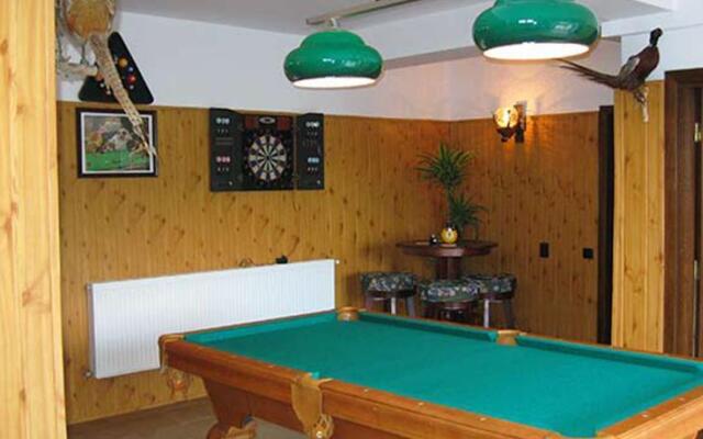 Partyhouse