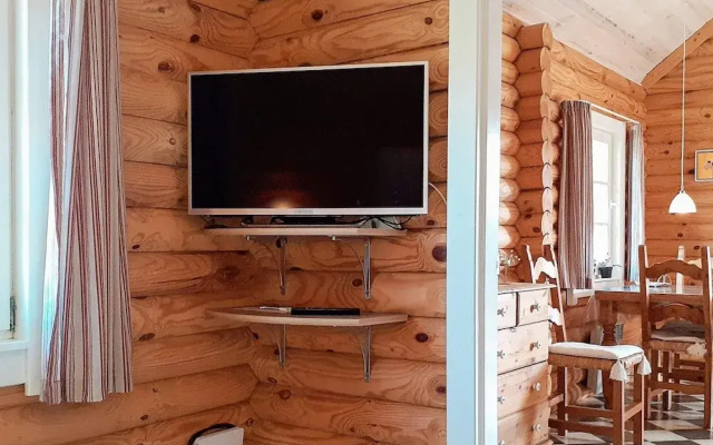 6 Person Holiday Home in Hovborg