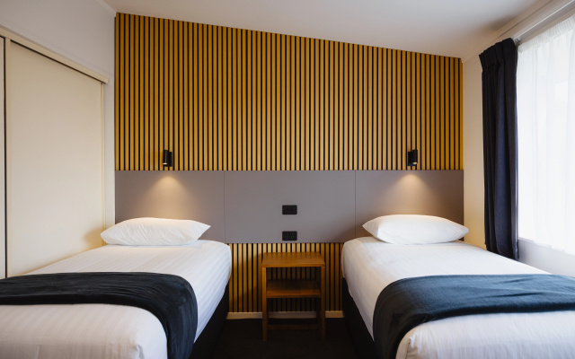 Kennedy Park Resort – Guest Rooms – Napier