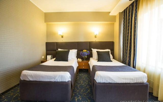 Crystal Palace Hotel