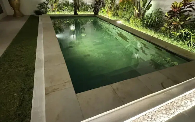 Lovely 2 Bedroom Villa Next to Munggu Beach!