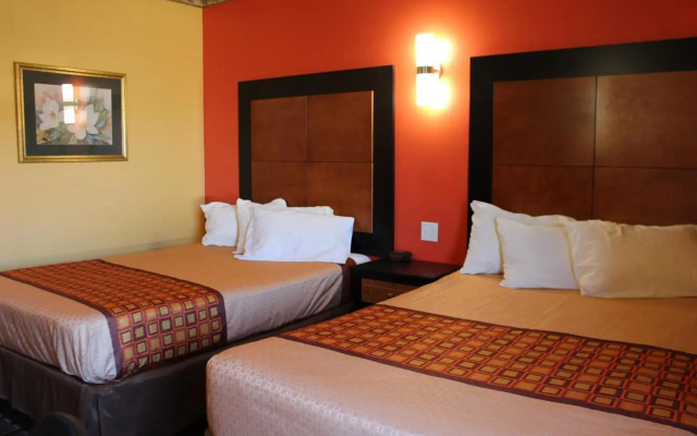 Magnolia Inn And Suites