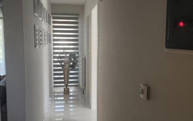 Crystal Luxury Apartment