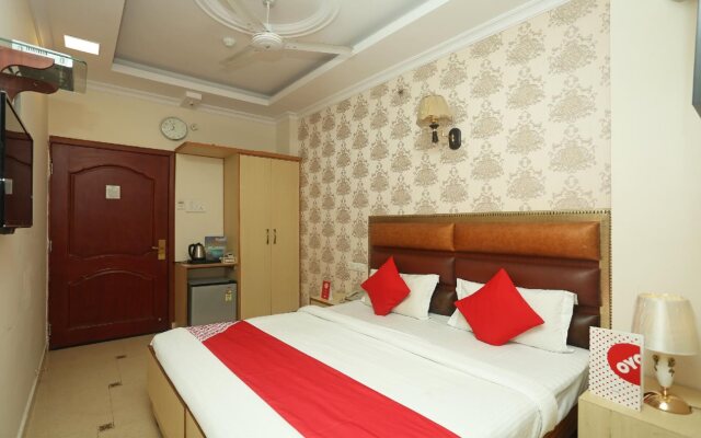 Grest Hotel by OYO Rooms