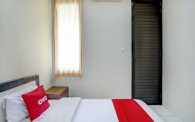 Anugrah Rr Syariah by OYO Rooms