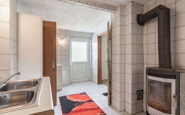 Cosy Flat in Niepars With Garden