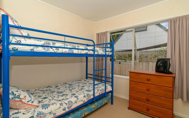 Park Drive - Whangamata Holiday Home