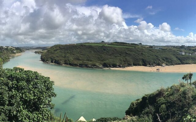 Family Home in Newquay, Parking, 3 min Walk Beach