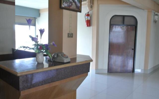 Chaopraya Garden Hotel