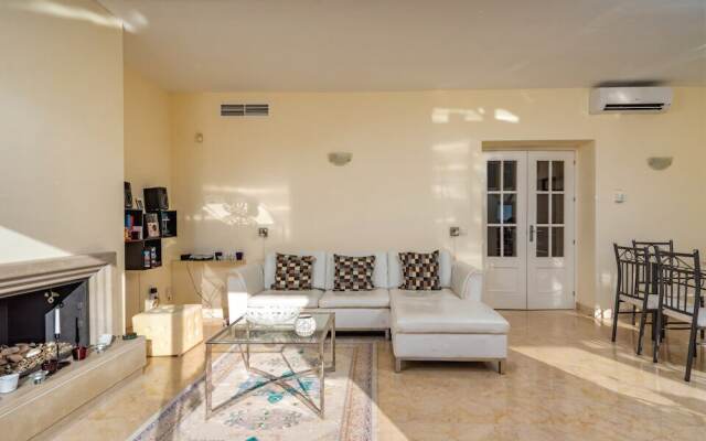 Unbeatable Penthouse In Fuengirola Hills