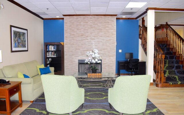 Days Inn & Suites Tucker/Northlake