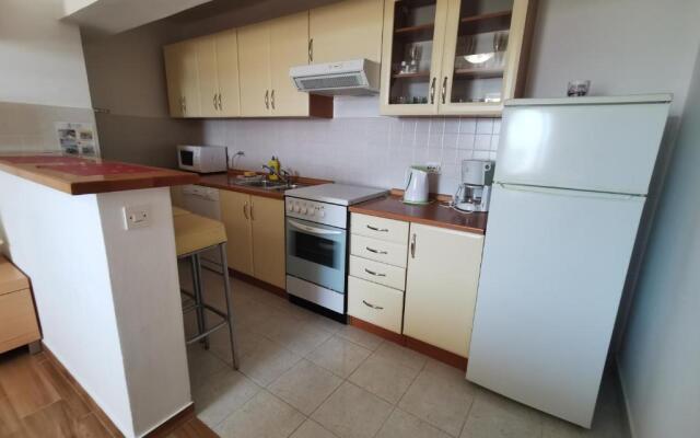 Apartments with a parking space Novi Vinodolski - 18855