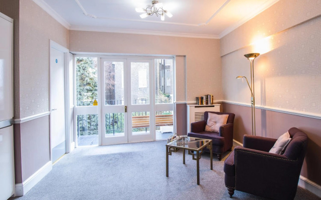 London Town Hotel