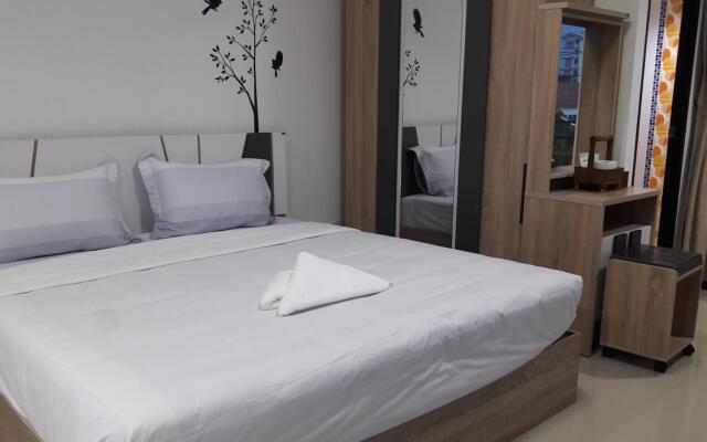 Rinn Boutique House