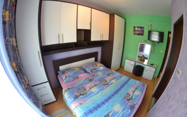 Apartmani Jenny i Tania