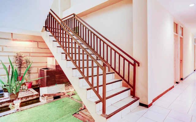 OYO 90425 Hotel 22