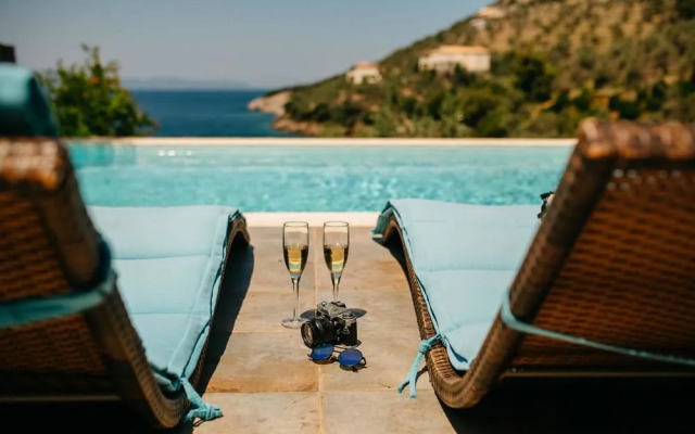 Ammos Beach Villa