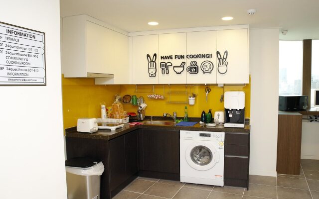 24 Guesthouse Sinchon Avenue