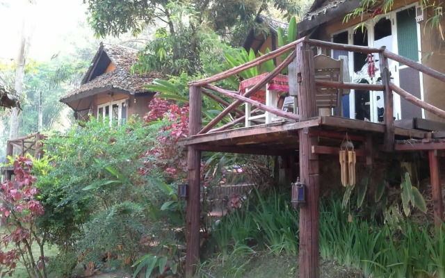 Pho Rak Nah Pai Hotel
