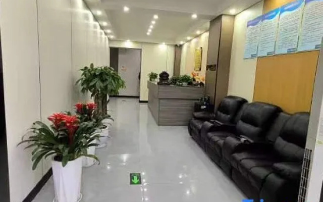 Yuehe Business Hotel