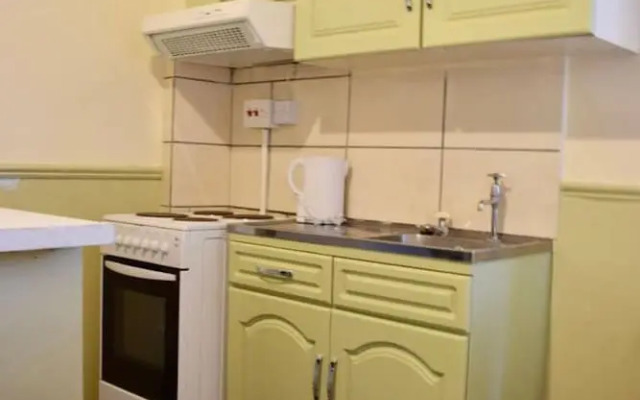 Cozy City Studio in Leafy Area