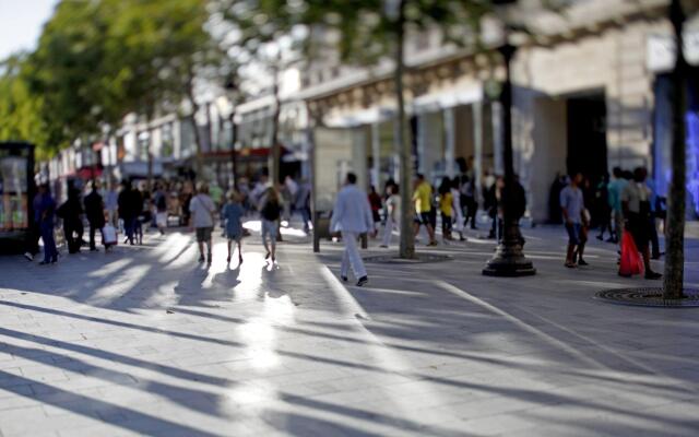 Warwick Champs-Elysées Paris