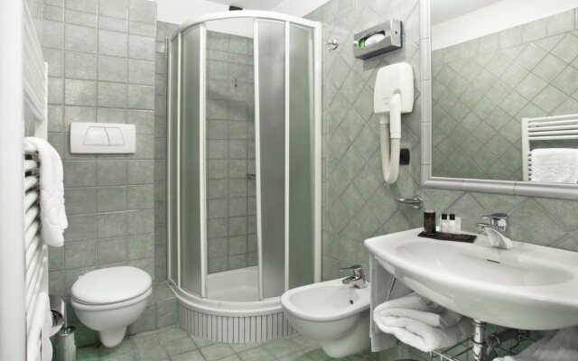 LHP Hotel River & SPA