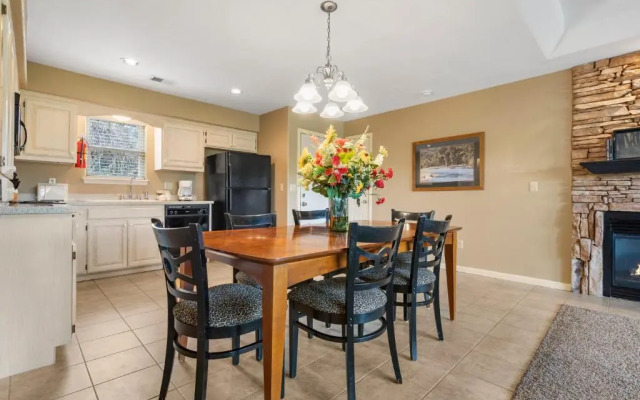 Stonebridge Village - Reeds Spring