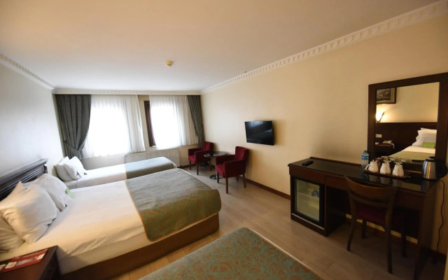 Asal Hotel