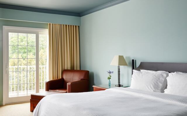 The Harbor Front Inn