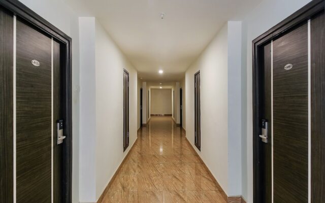 OYO 24799 Redlas Inn