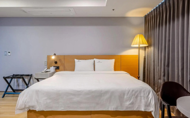 Haeundae Seacloud Hotel Residence