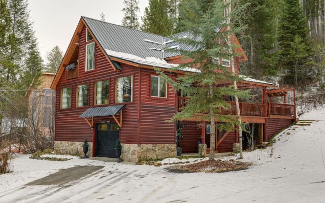 Dreamy Alpine Cabin w/ Hot Tub, Fireplace & More!