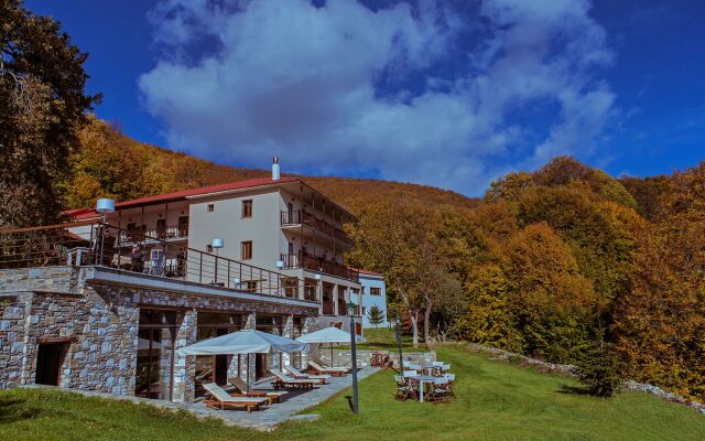 Manthos Mountain Resort & Spa