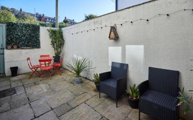 Host Stay High Street