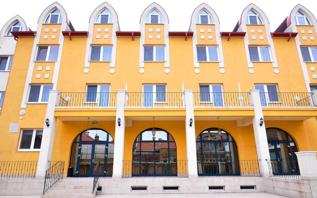 Hotel Maxim