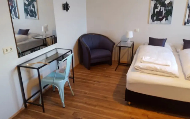 Hotel Sveinbjarnargerdi
